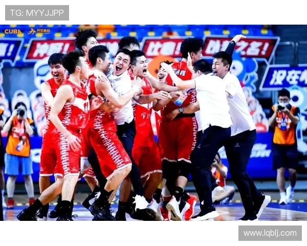 杭州篮球队的奋斗与荣耀：一段激动人心的突破历程纪实