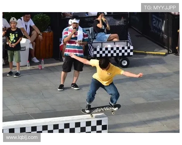 西安滑板队在全国滑板耐力排行榜中荣获第十名的佳绩