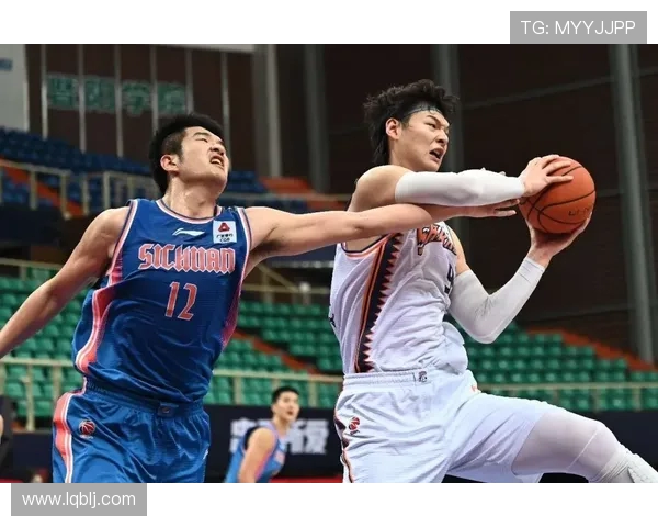 赛后分析：上海篮球队与北京篮球队在比赛中的速度对比与战术探讨