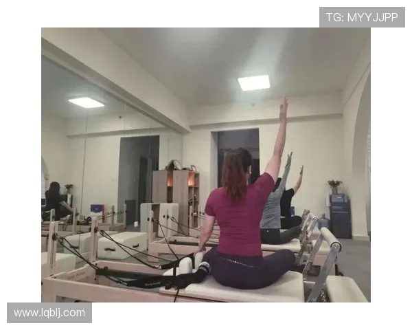 打造全方位运动生活方式 从健身训练到心灵放松的全面探索 打造全方位运动生活方式 从健身训练到心灵放松的全面探索